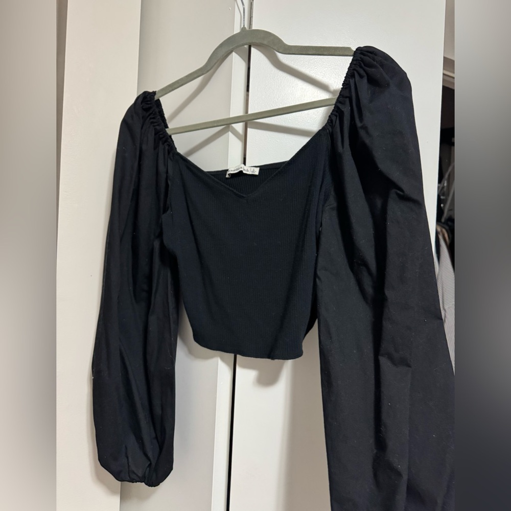 Abercrombie & Fitch Black Off-Shoulder Blouse